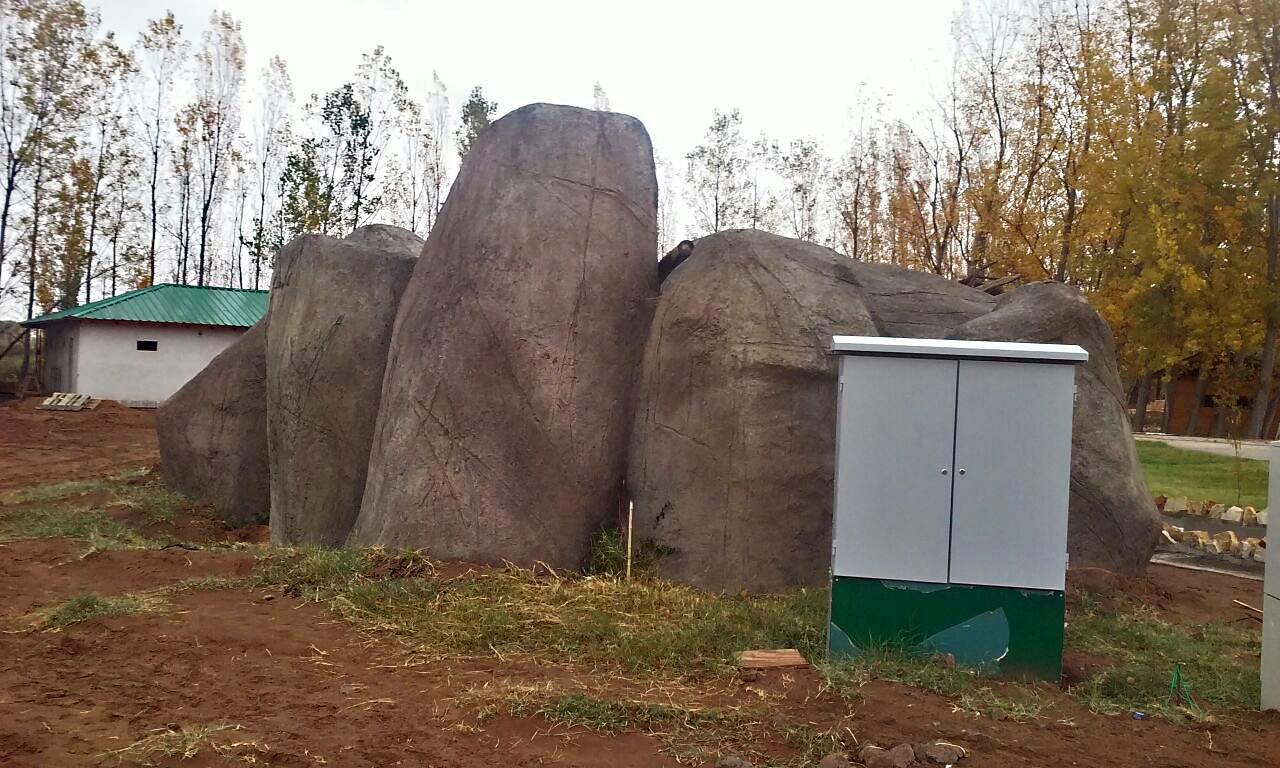 Realización de rocas artificiales.