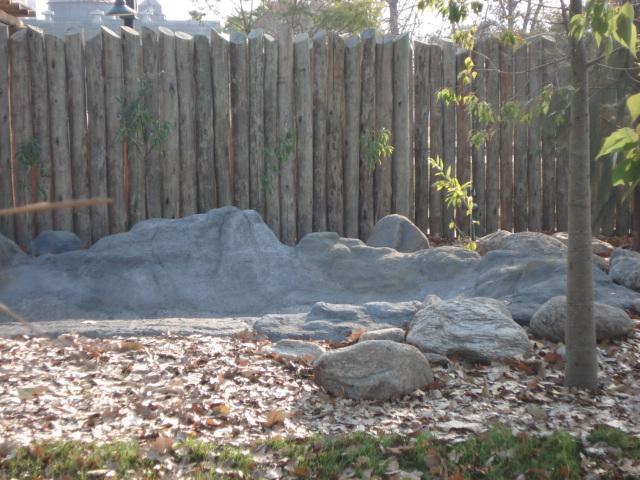 Realización de ambiente para recinto de aves corredoras.