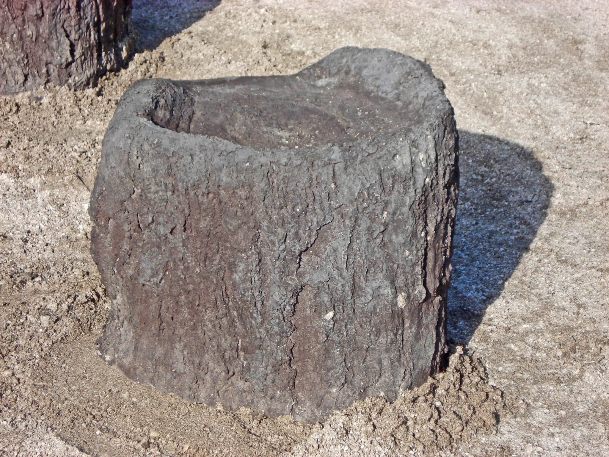 Comederos para aves símil árbol.