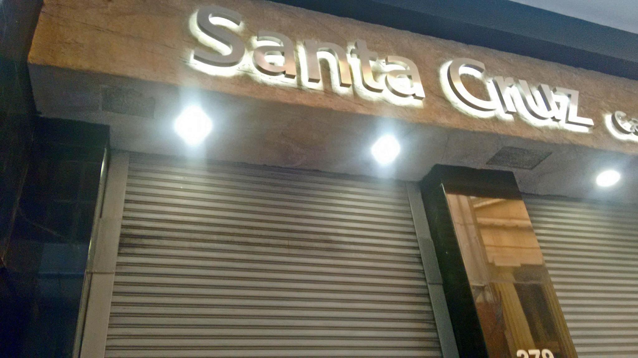 Casa de Santa Cruz - textura roca.