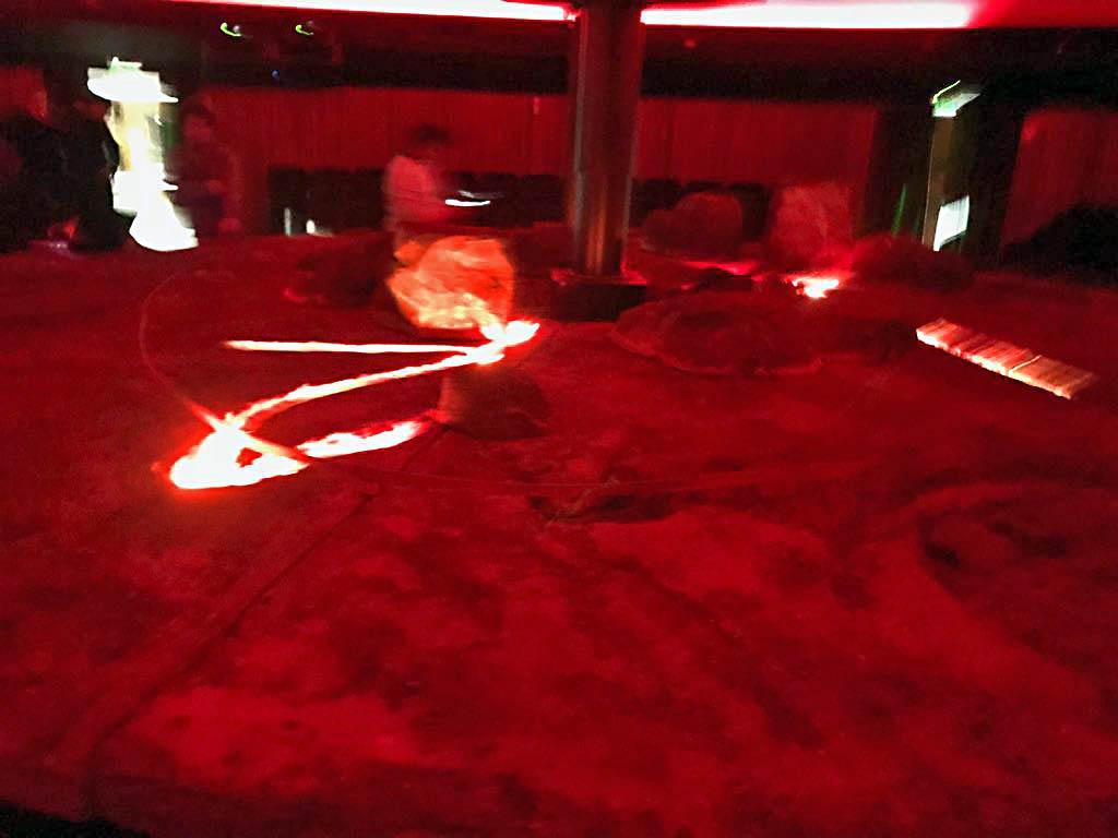 Efecto con LED en grietas