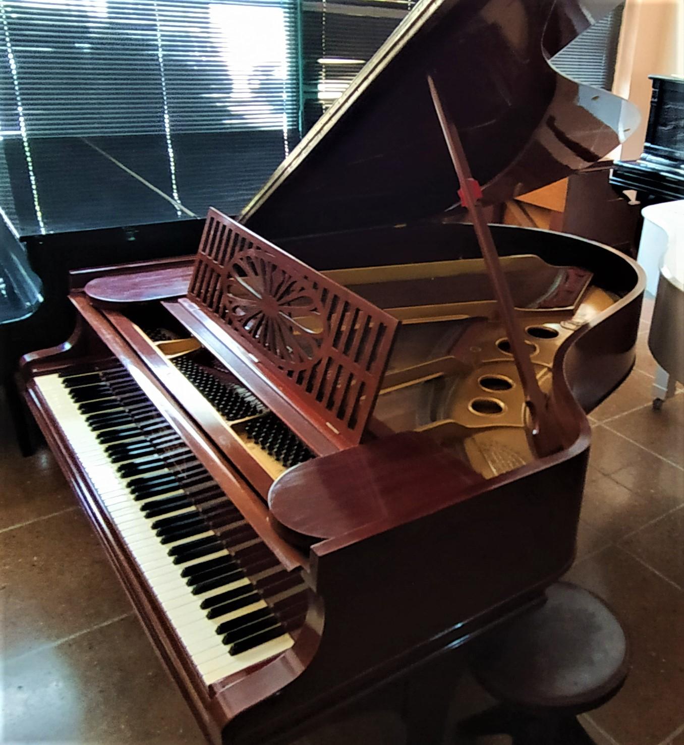 Piano Yamaha de cola