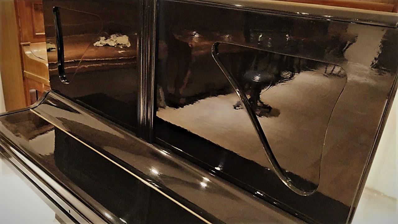 Piano vertical Geissler 1