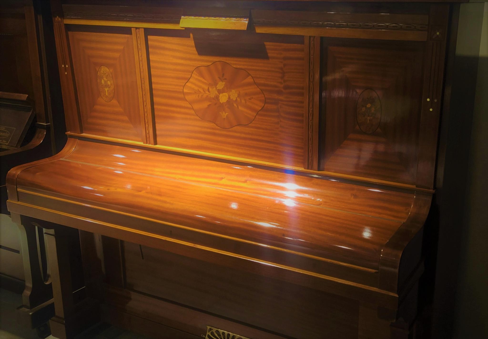 Piano Zeitter Amadeus Pianos