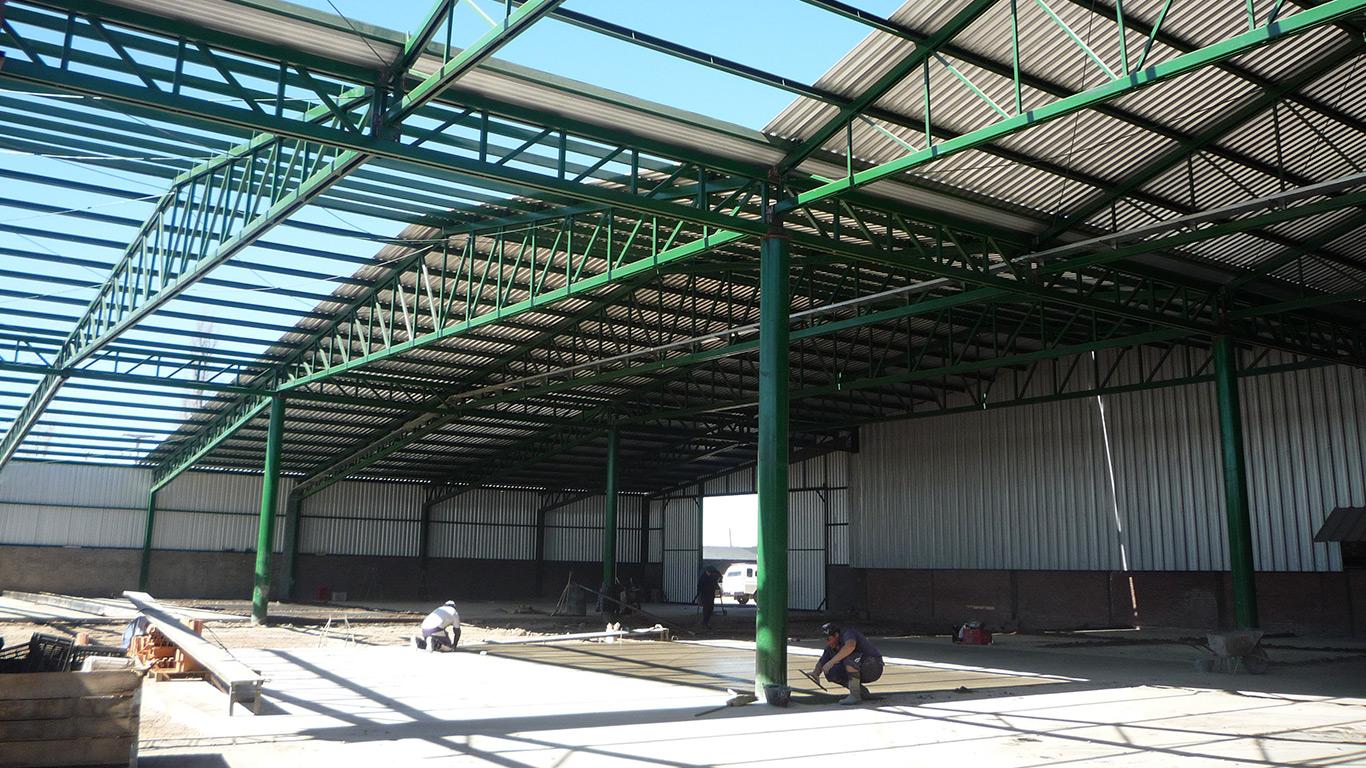 Estructura tubular de 28m de luz