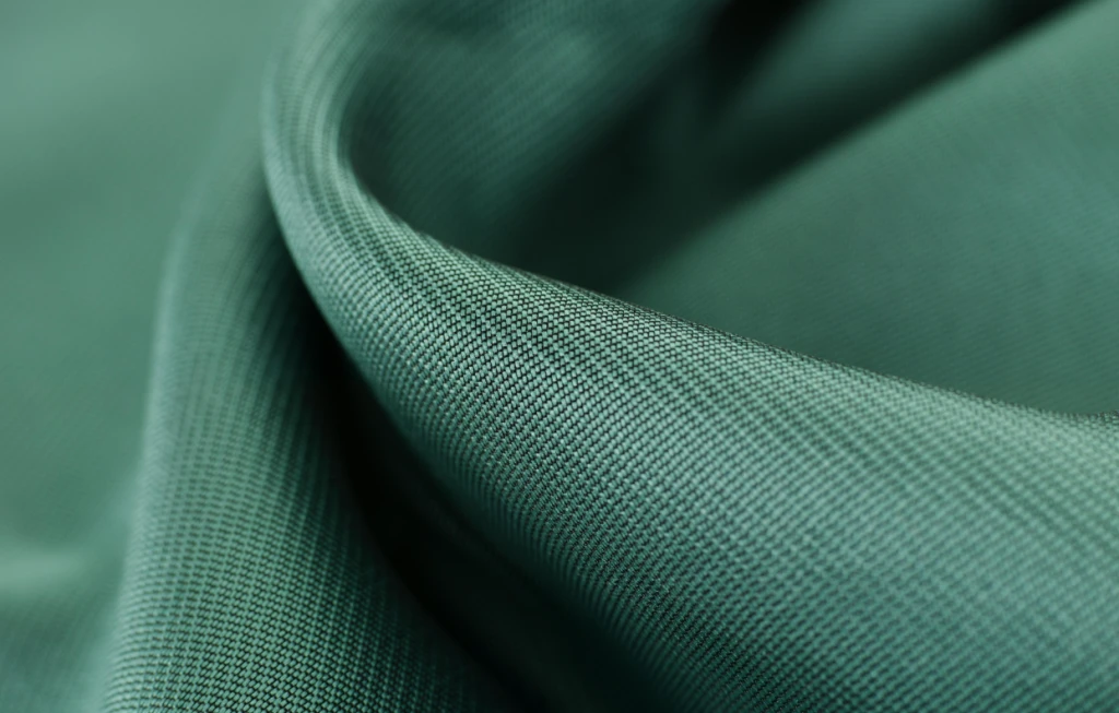 Pantalones de trabajo industriales y gastronómicos SOBA para empresas operarios y cocinas profesionales Argentina