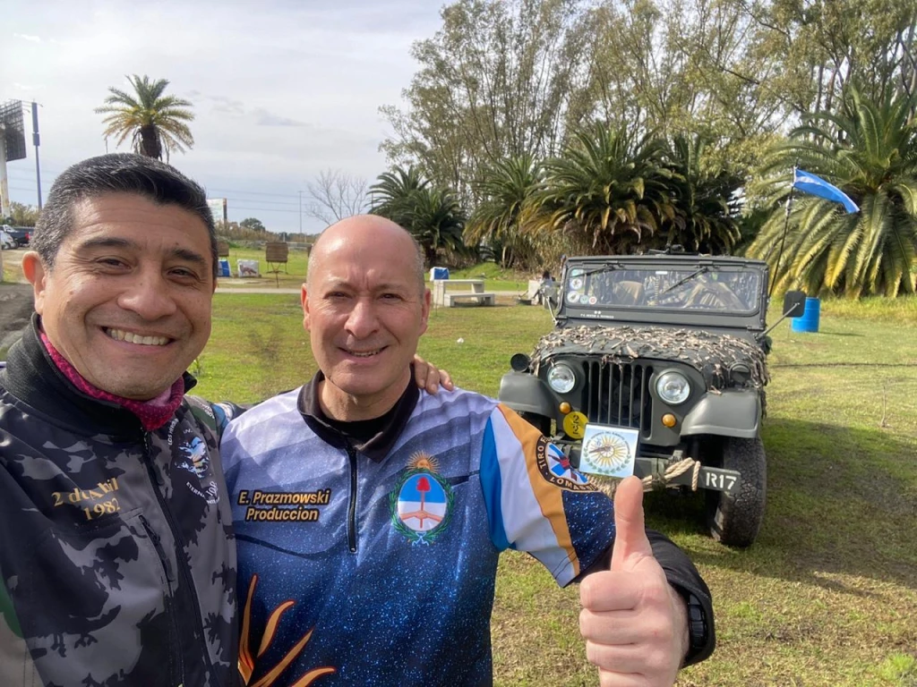 Con un gran compañero y amigo del Ejercito Argentico el Sub. Oficial Mayor Miguel Carricaburo en el Tiro de Quilmes 2024. Torneo Glock 5to Puesto Senior.