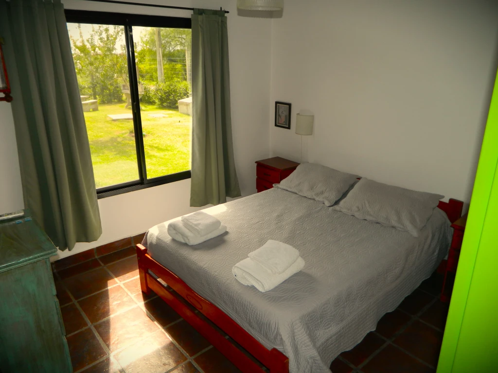 10-3Amb-dorm1-cabaas-elorigen.webp