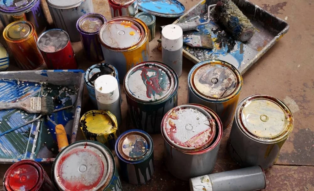 Cómo desechar pinturas y envases correctamente