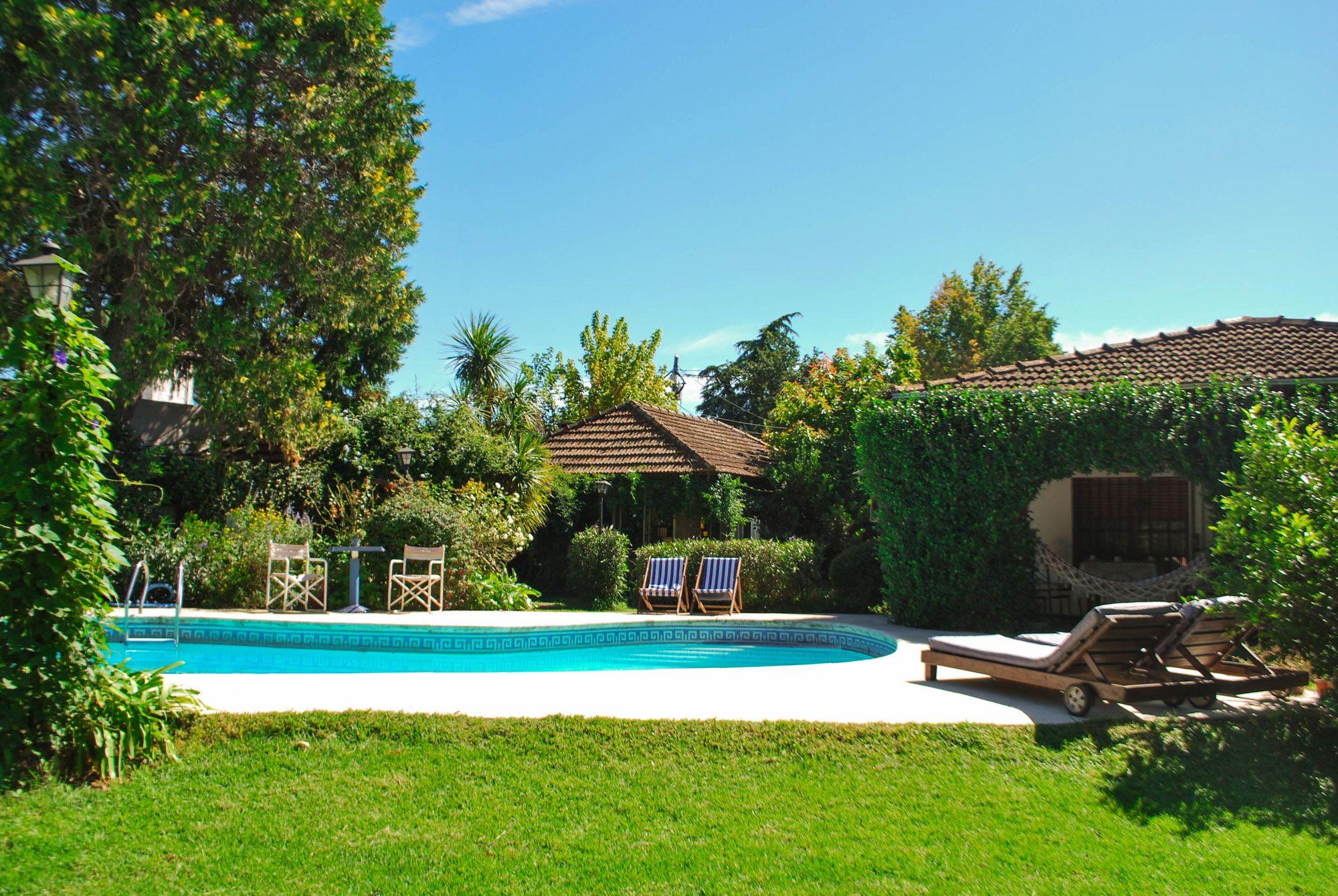 Jardín, pileta, solarium