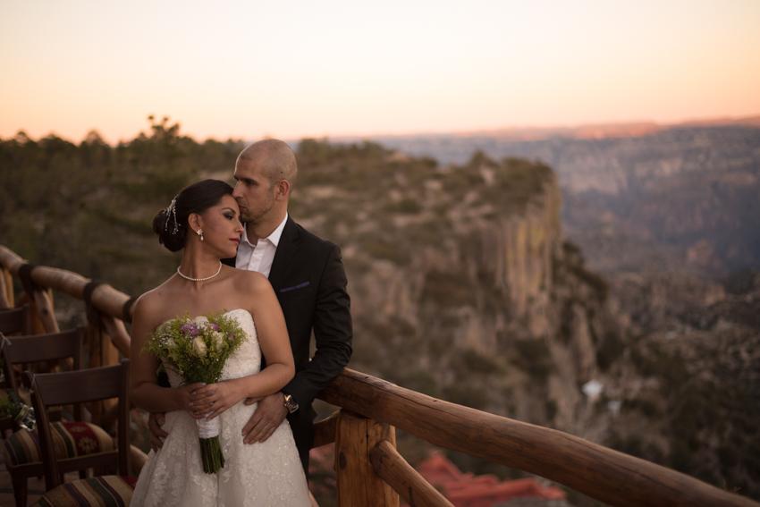 Boda en Barrancas del cobre/Boda destino en  Mexico / Bodas destino CUU / Posada Mirador hotel barrancas del cobre