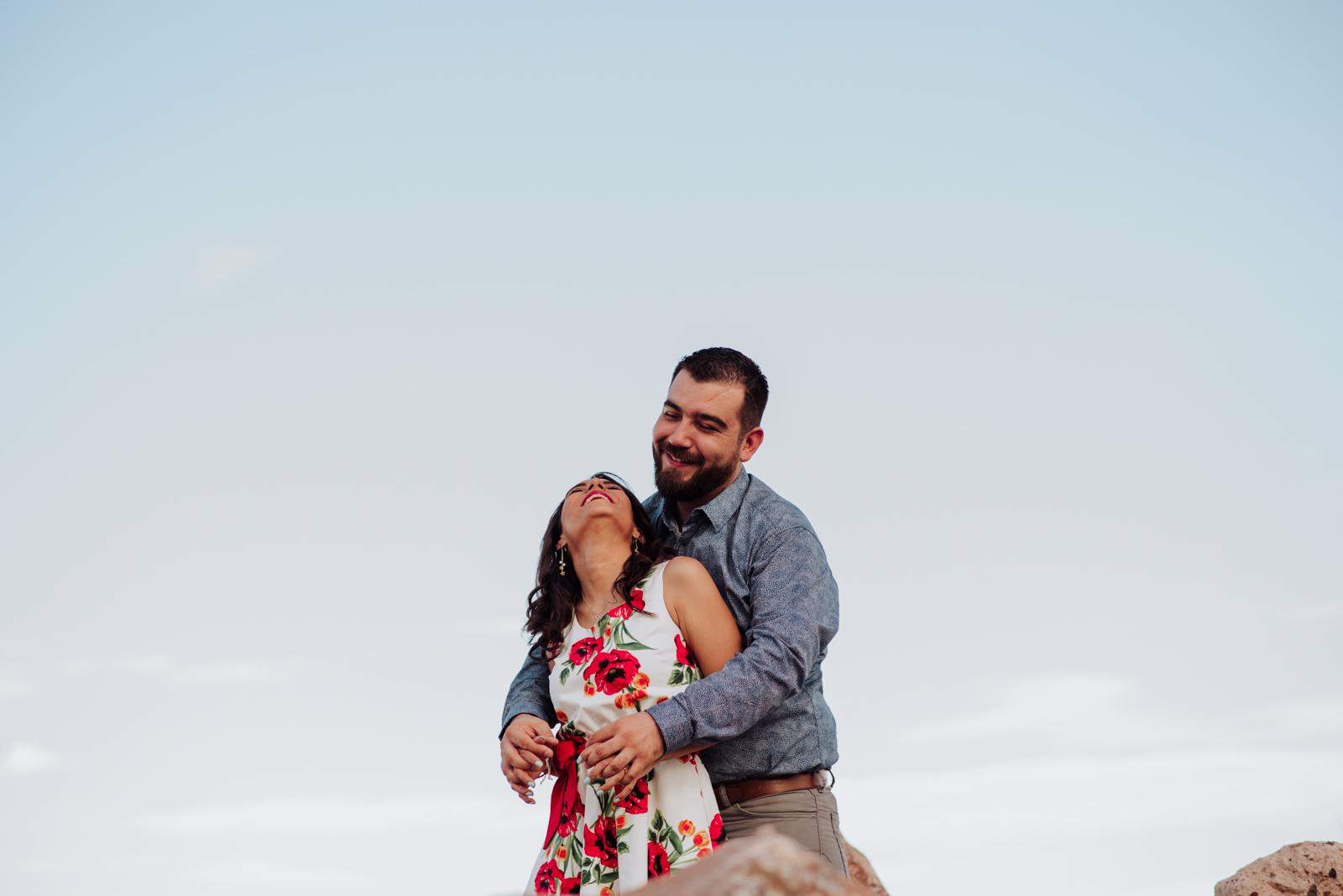 preboda en chihuahua, chihuahua, fotos de pareja , fotografos de boda , fotografos de boda en mexico. fotografos de boda en chihuahua, fotografos profesionales, fotografos destino, parejas de novios al aire libre , sesiones de retrato, sesiones de pareja, sesiones de pareja vintage