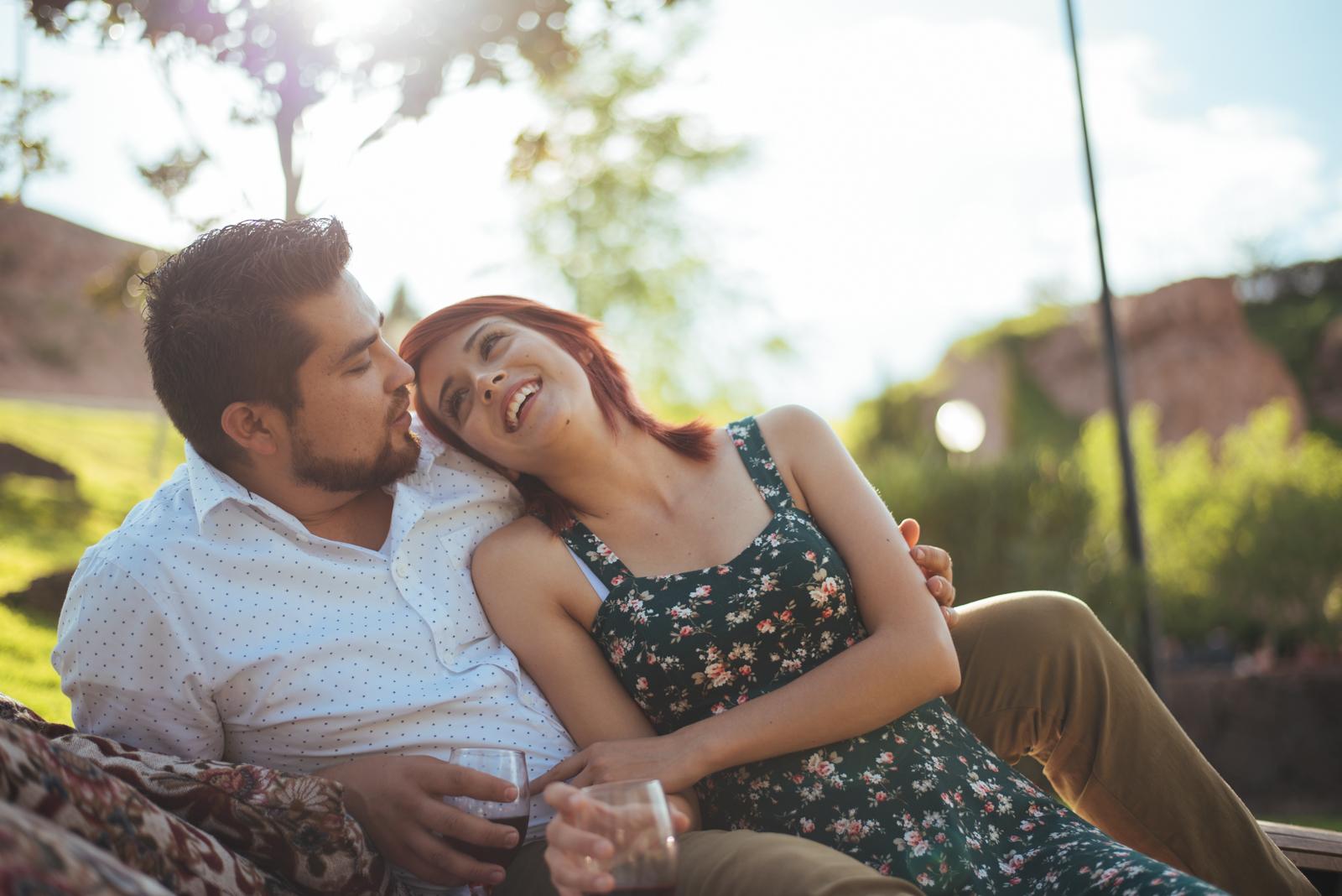 preboda en parque acueducto, novios , pic nic, novios en pic nic, fotos de parejas, tardes romanticas, momentos romanticos, fotografia espontanea , fotografo de bodas , fotografos profesionales , fotografo de matrimonio