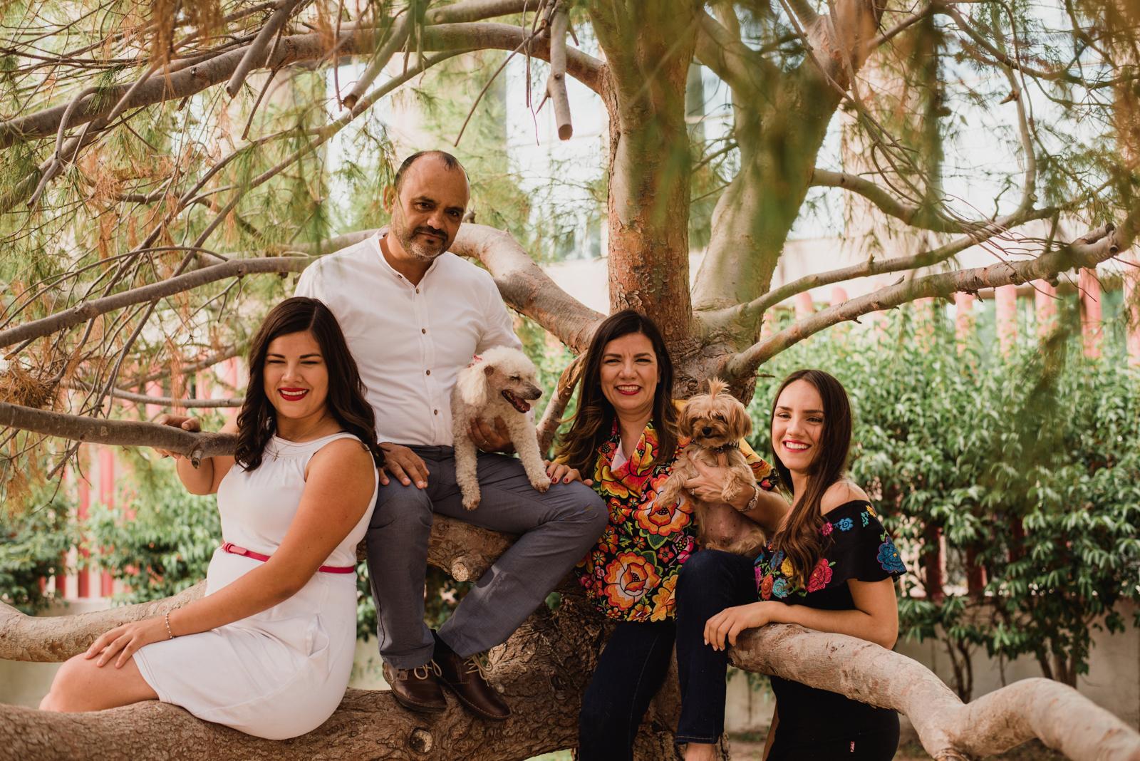 fotos de perrhijos en chihuahua, fotos, familia, perros , mi perro mi familia , mi perro mi hermano , mi perro mi hijo, perrhijos ,familia divirtiendose, mascotas, familia y mascotas , fotos de mascotas en chihuahua, mac y liz , mac y liz foto