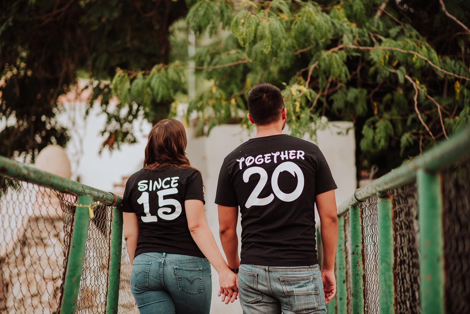 fotografias espontaneas, fotos de pareja, fotos en ruinas, preboda Santa Eulalia pueblo magico,  fotografia de novios, boda en chihuahua , fotografo de bodas , fotografos profesionales,  novios en santa eulalia  , parejas en santa eulalia, novios en chihuahua mexico, fotografos profesionales, fotografos de matrimonios