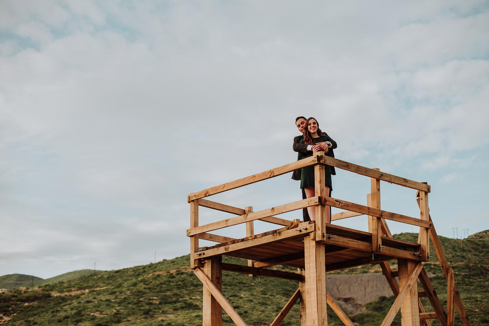 fotografias espontaneas, fotos de pareja, fotos en ruinas, preboda Santa Eulalia pueblo magico,  fotografia de novios, boda en chihuahua , fotografo de bodas , fotografos profesionales,  novios en santa eulalia  , parejas en santa eulalia, novios en chihuahua mexico, fotografos profesionales, fotografos de matrimonios