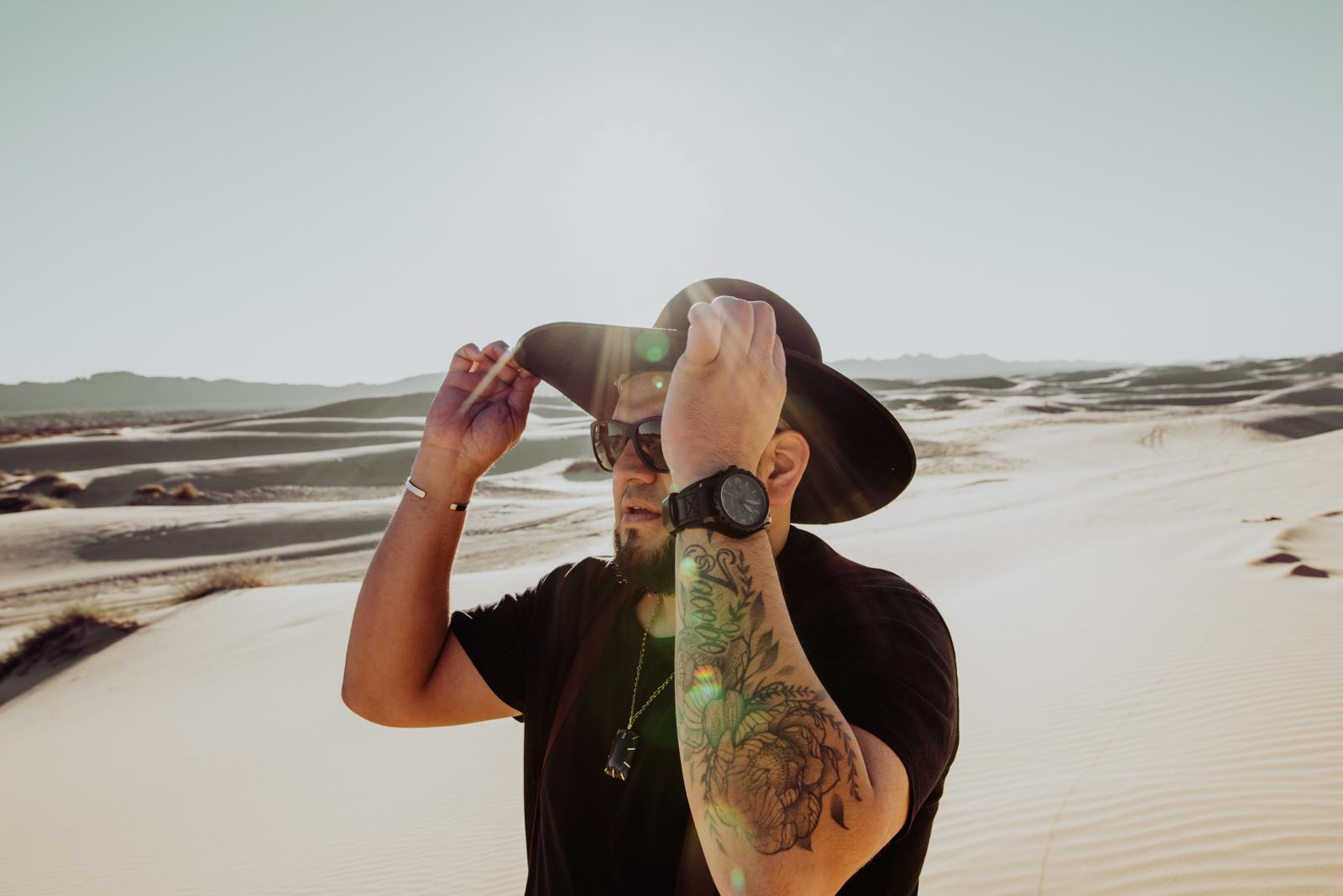#desert #samalayuca #ahchihuahua #visitmexico #macdeblack #adventure #rebel #beards #tatued #deserttrip #modelphotography #menphotography #inspiration #mexico #men #modelphotography #photoshoot #nikon #nikonmx #instagood #Destinationphotographer #exploretocreate #aroundtheworld #macylizphotography