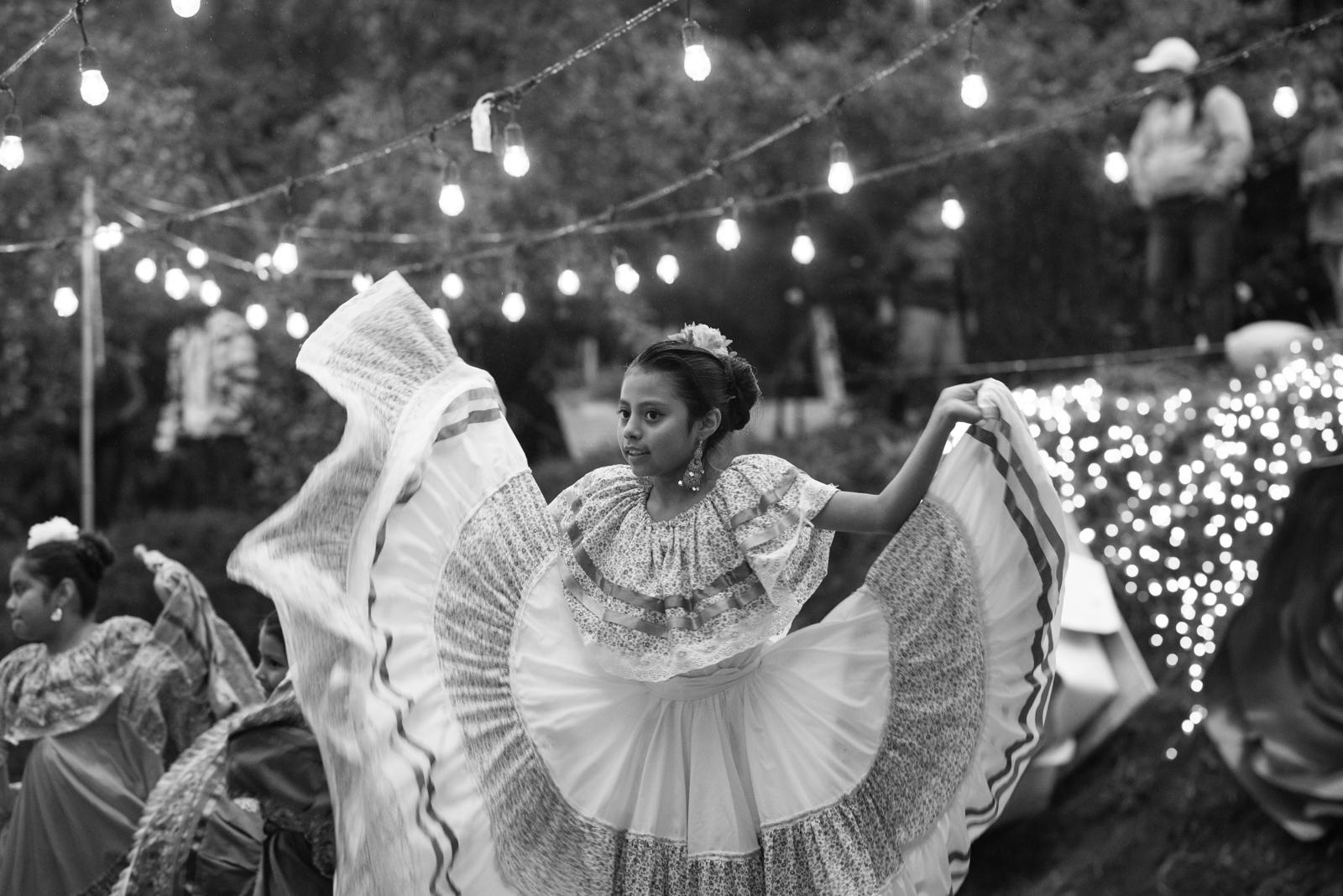 Boda seattle bosque fiesta baile mexicano 