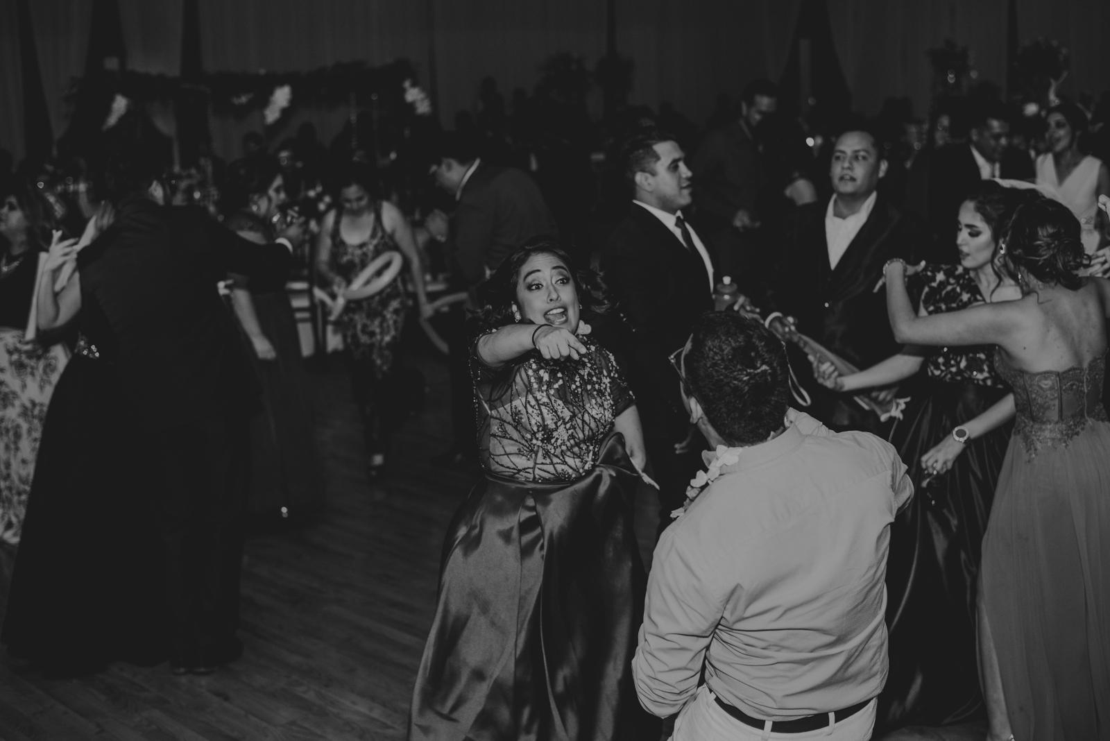 boda en delicias chihuahua, momentos de la boda, recepcion, novio y novia, mac y liz photography, fiesta, boda, country club delicias, 