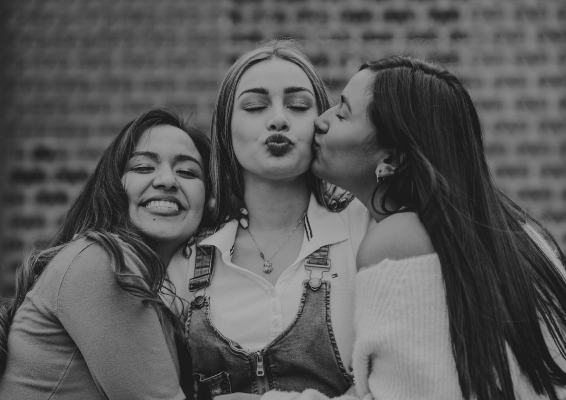 sesion de amigas, amistad, momentos divertidos
