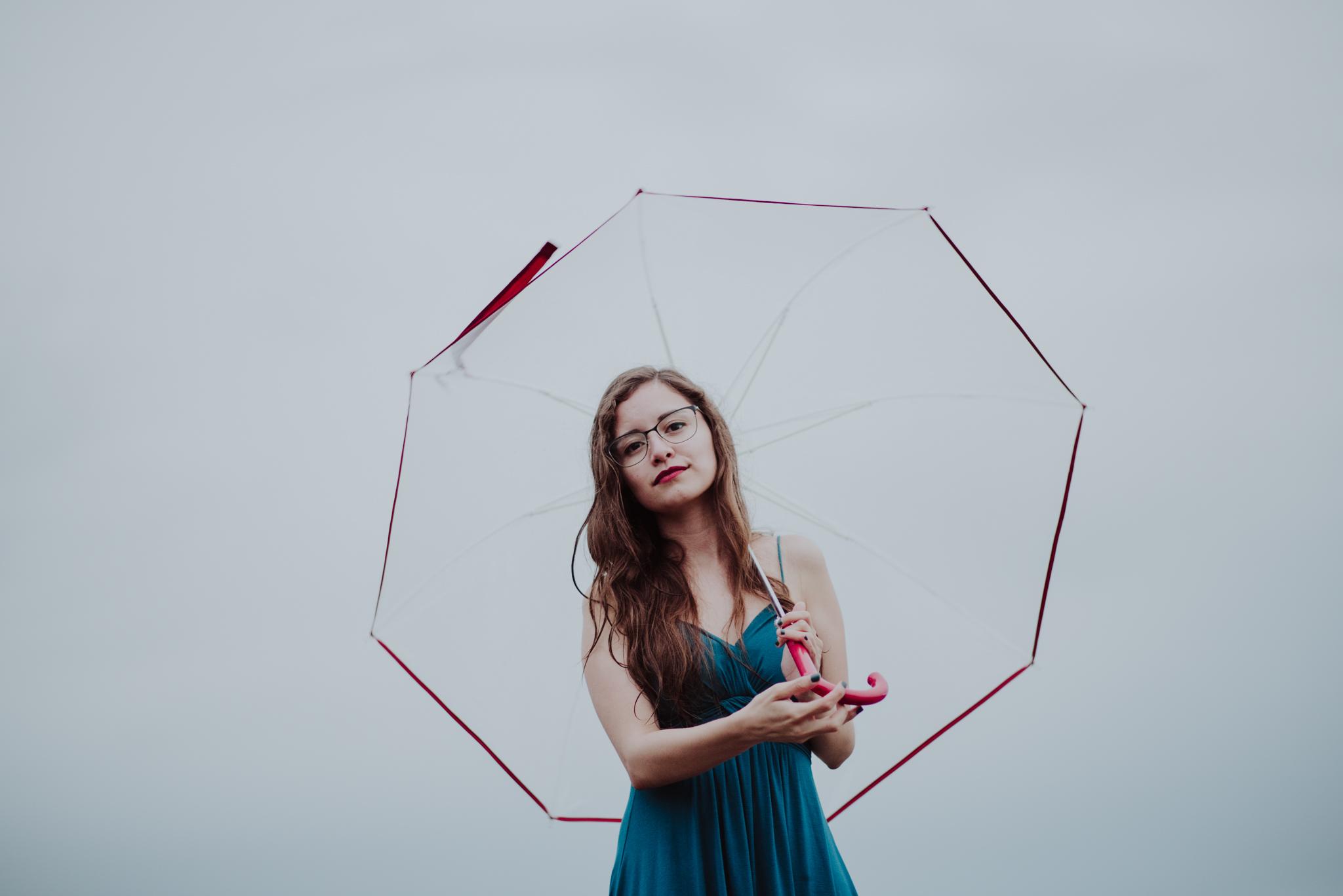 fotografo destino en chihuahua mexico / rain photoshoot / portrait / raini day / model photography / adventure sesions