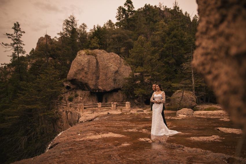 Postboda en barrancas del cobre creel , cusarare, arareko, divisadero.