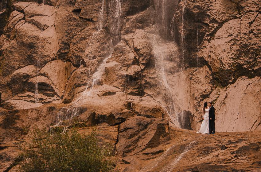 Postboda en barrancas del cobre creel , cusarare, arareko, divisadero.