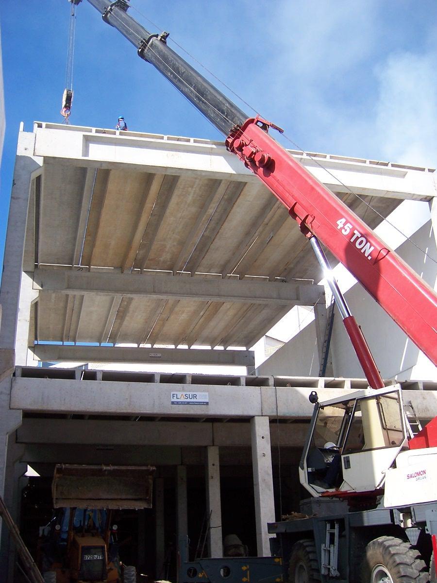 Montaje de estructura de dos niveles de depósito
