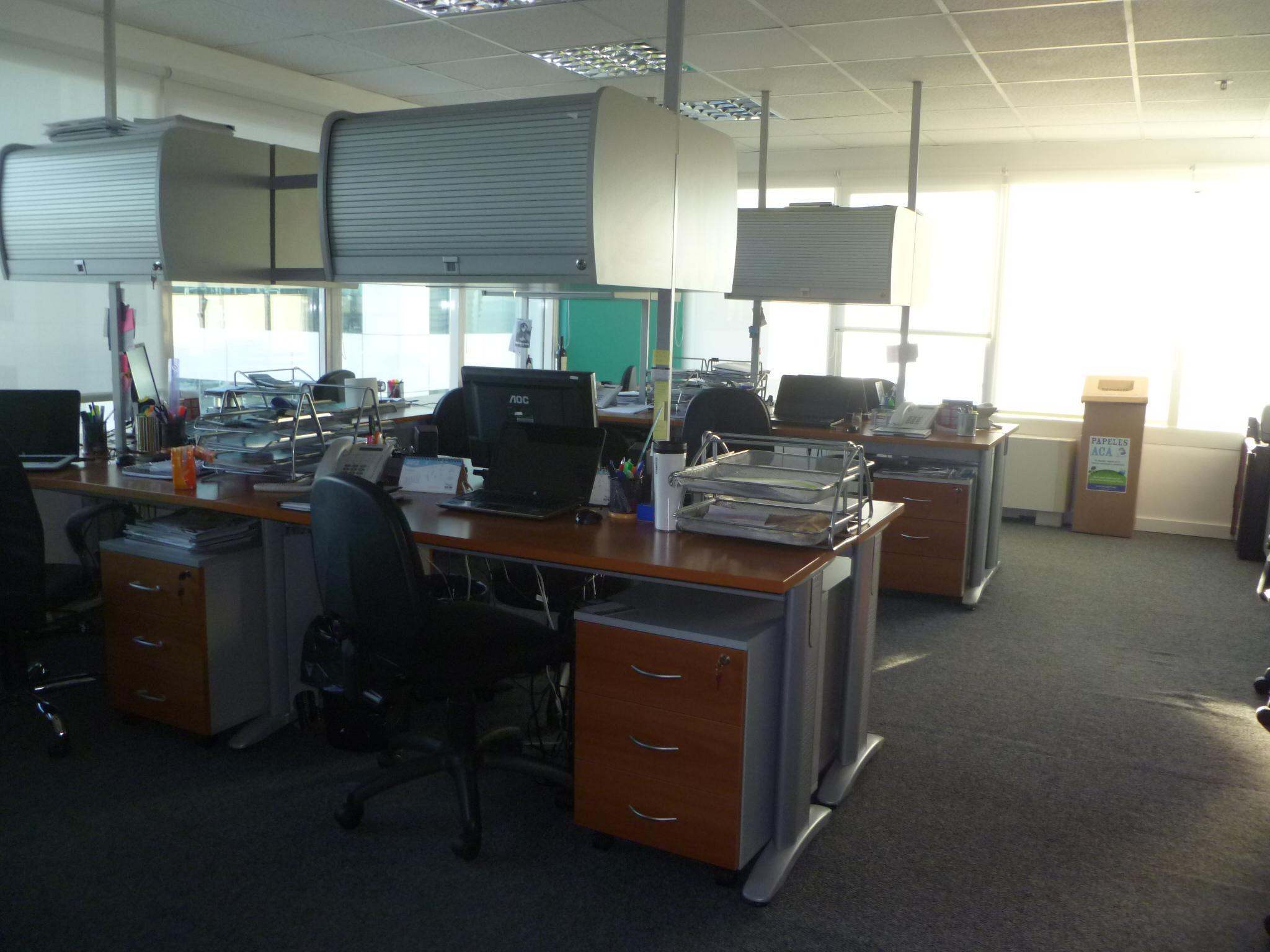 Layout puesto de oficinas