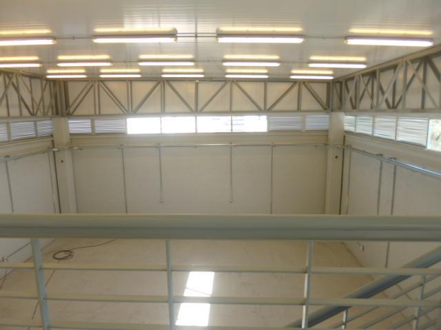 Área de entrepiso de 100 m2