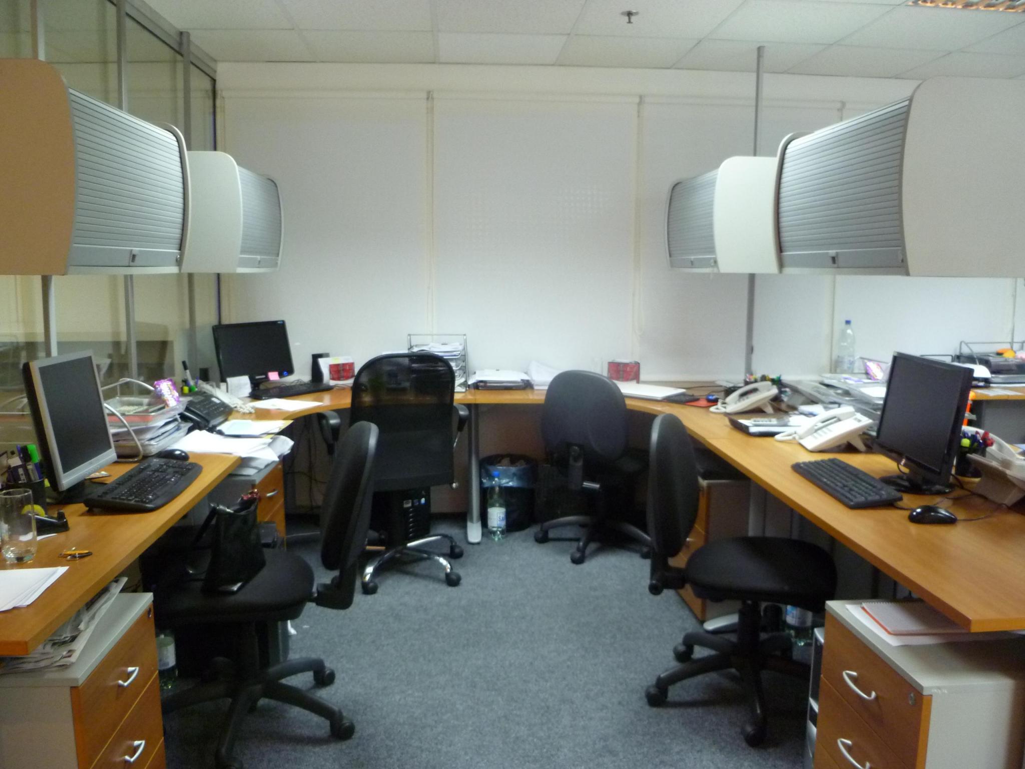 Layout puesto de oficinas