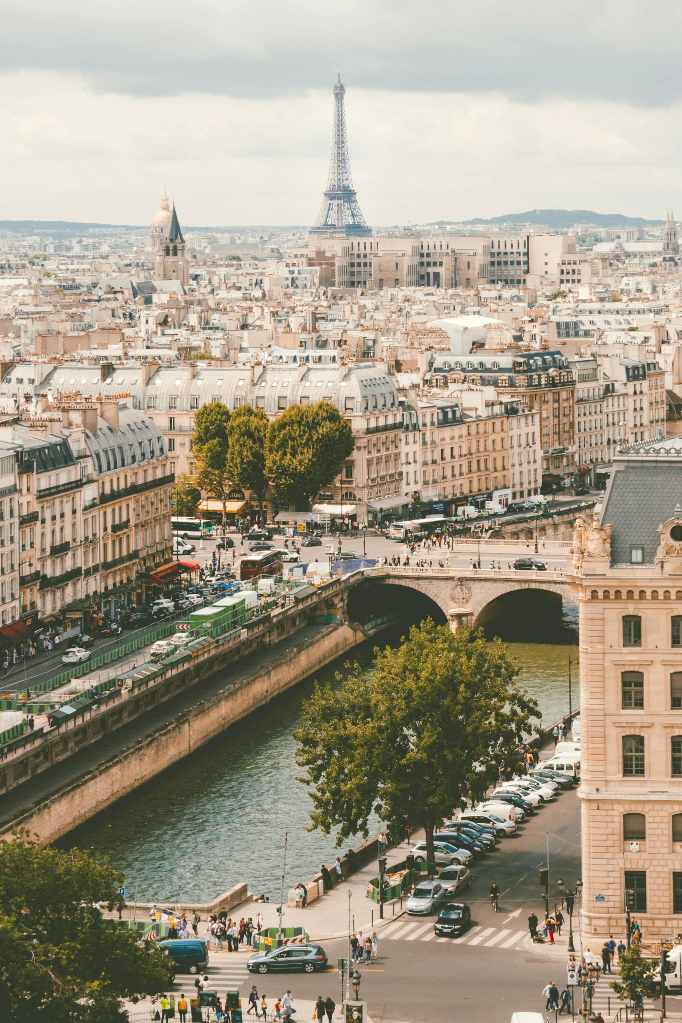 PARIS.webp
