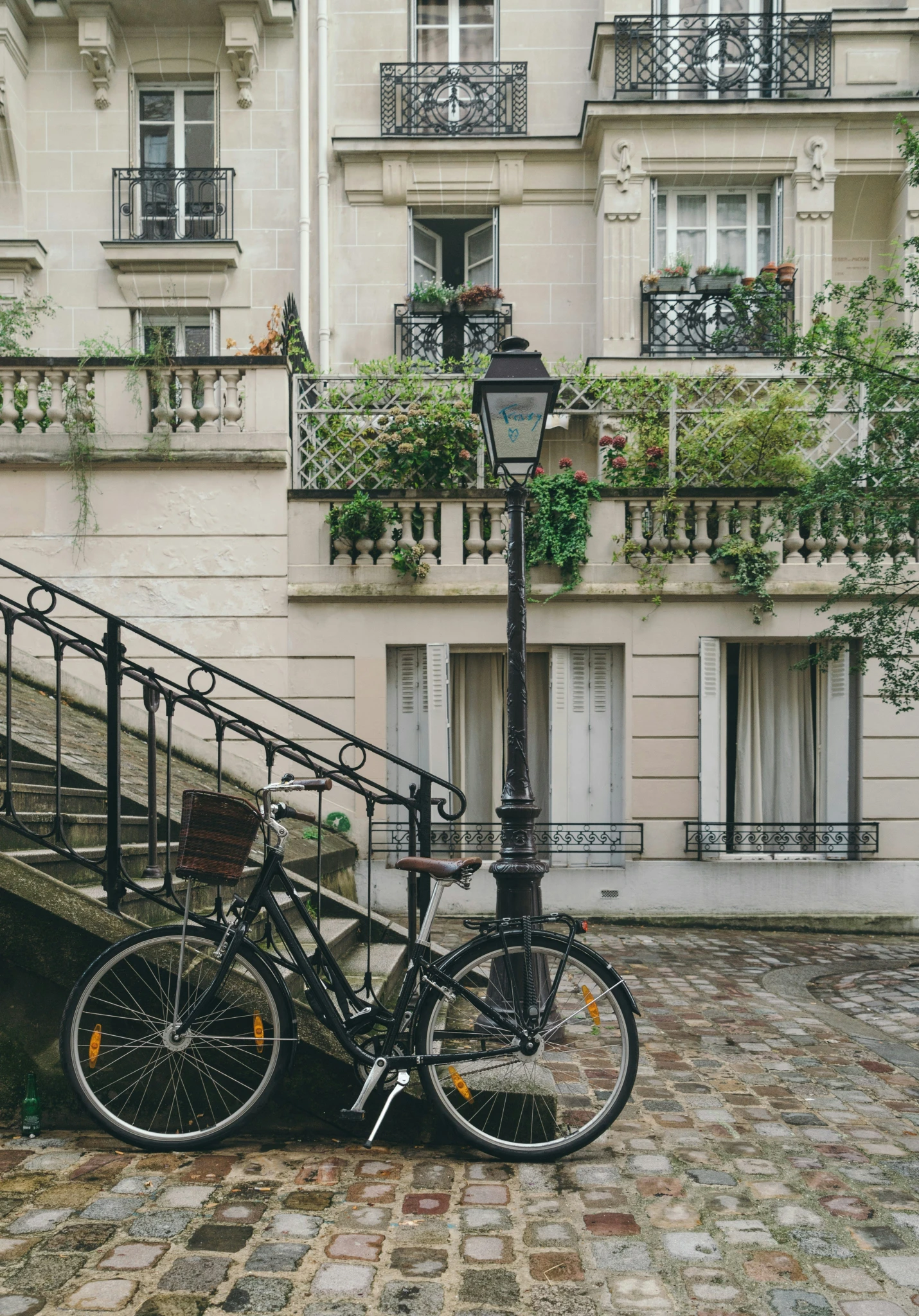 PARIS2.webp