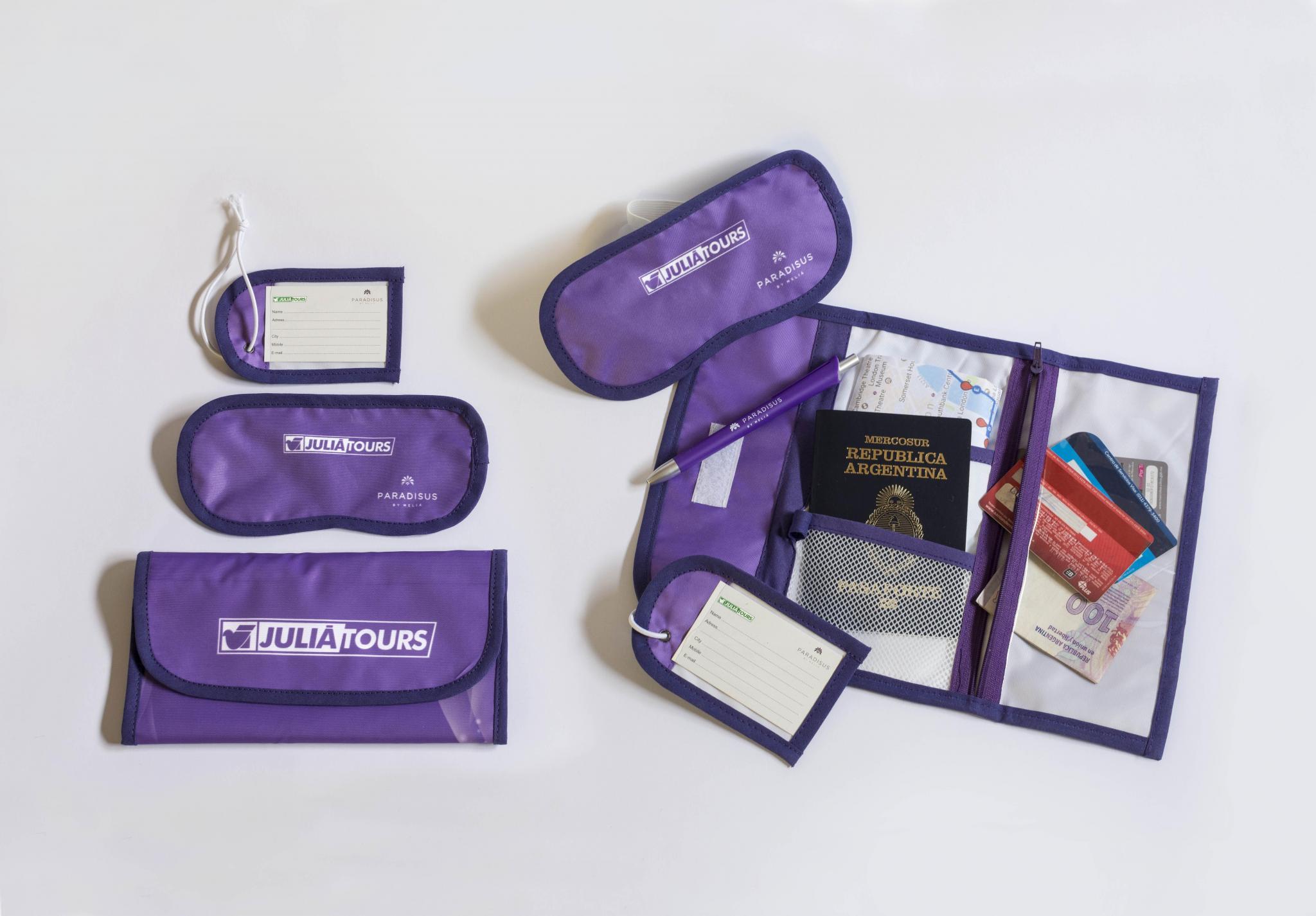 Set de Viaje 100 % personalizado , diseño a eleccion de cada cleinte.