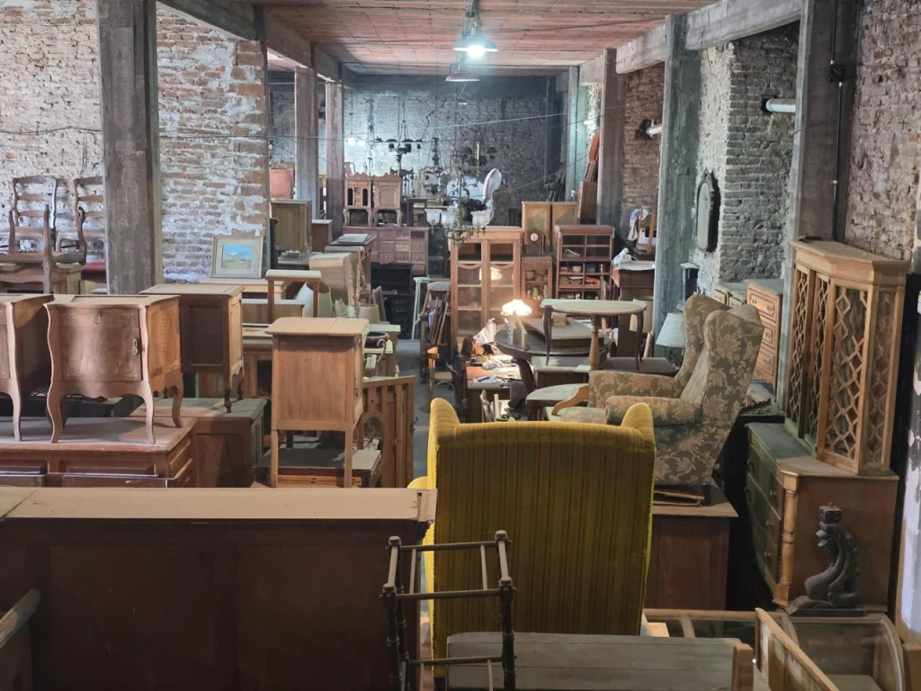 Interior2.webp