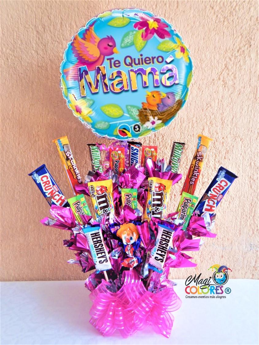 Arreglo con chocolates día de las madres