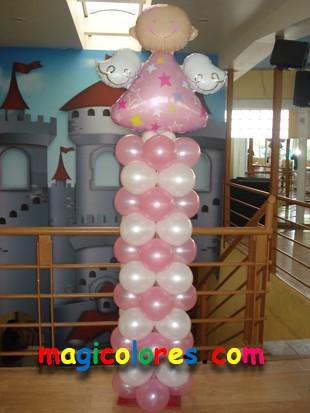 columna con globos para bautizo