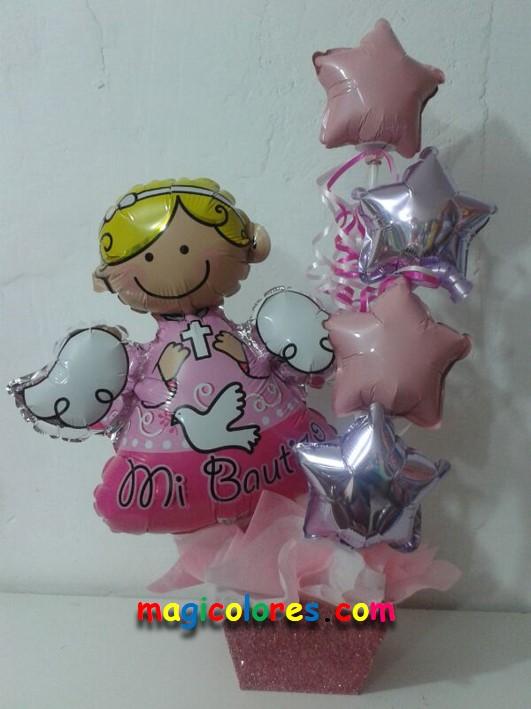 Centro de mesa con globoso para bautizo
