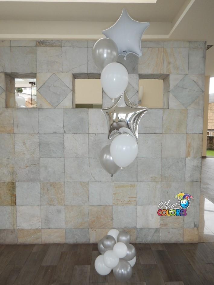 Ramillete de globos con helio para bodas