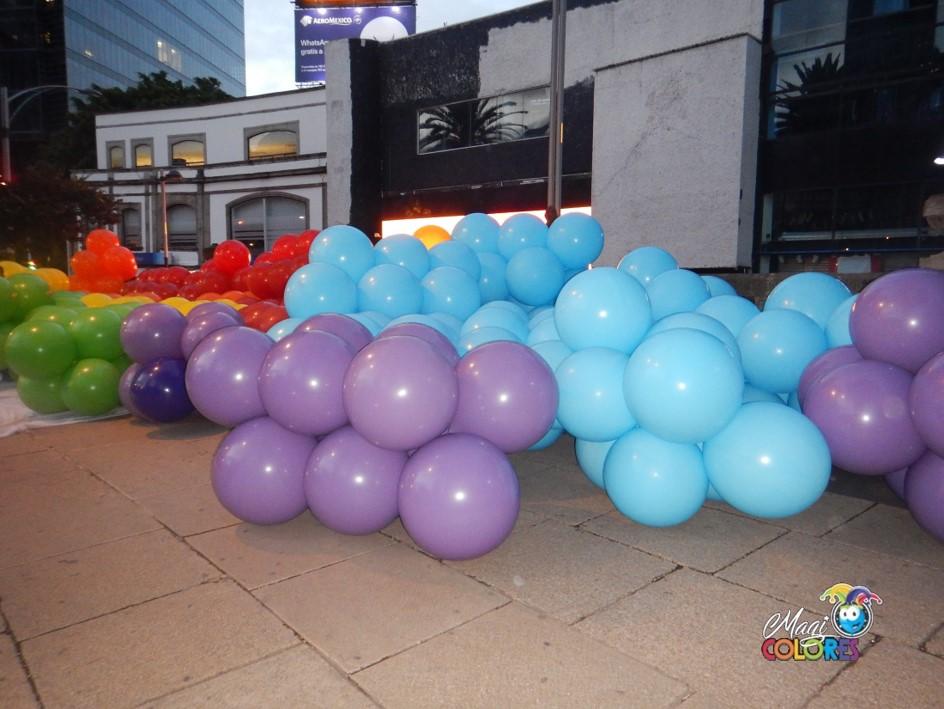 Globo gigante de colores