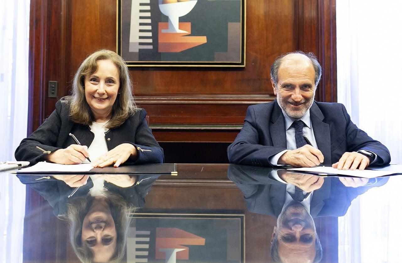 Acuerdo entre el Banco Nación y FEHGRA para acceder a descuentos en 50 mil hoteles y establecimientos gastronómicos de todo el país