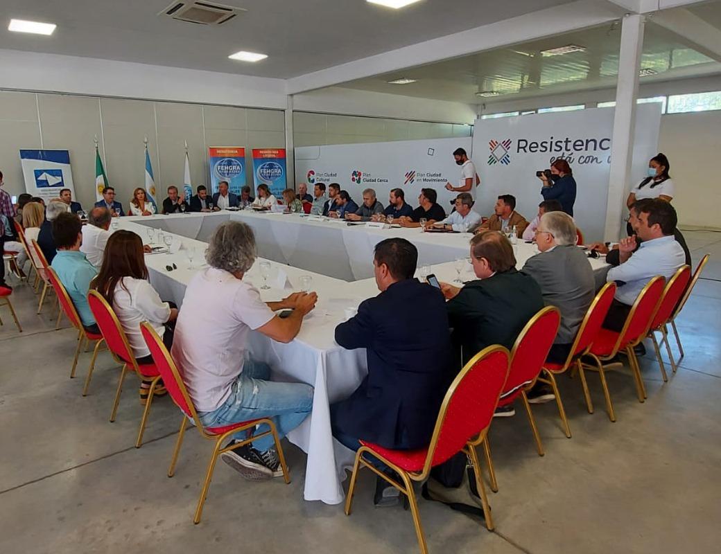 Las máximas Autoridades Provinciales y Municipales acompañaron a FEHGRA en la Reunión Región NEA en Resistencia