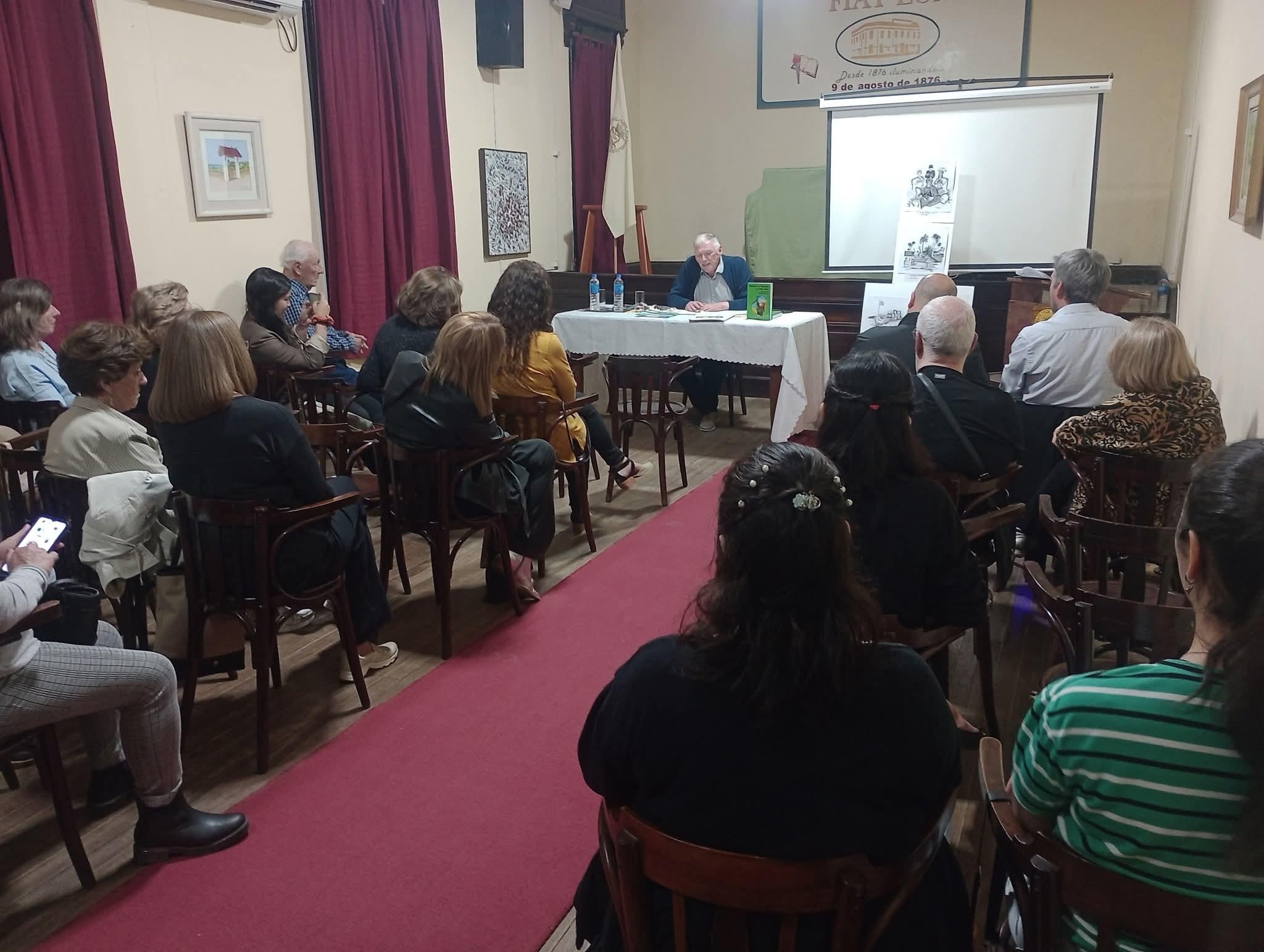 Se presentó el libro "Historia del Turismo de Entre Ríos"