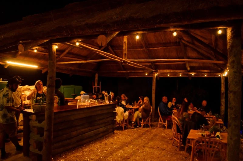 terrazas-bar-aguila-blanca-08.webp