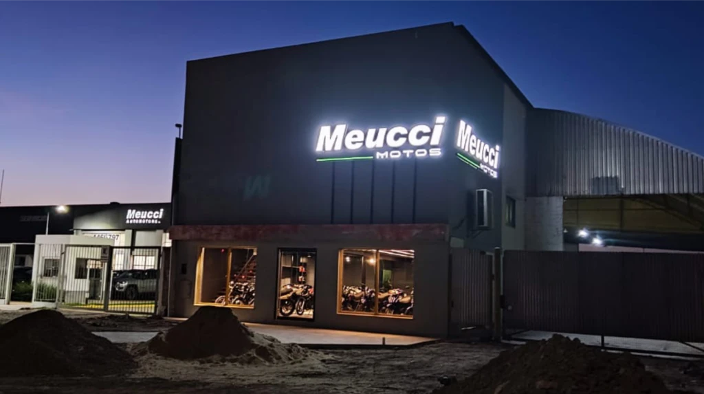 meuccimotosr11.webp