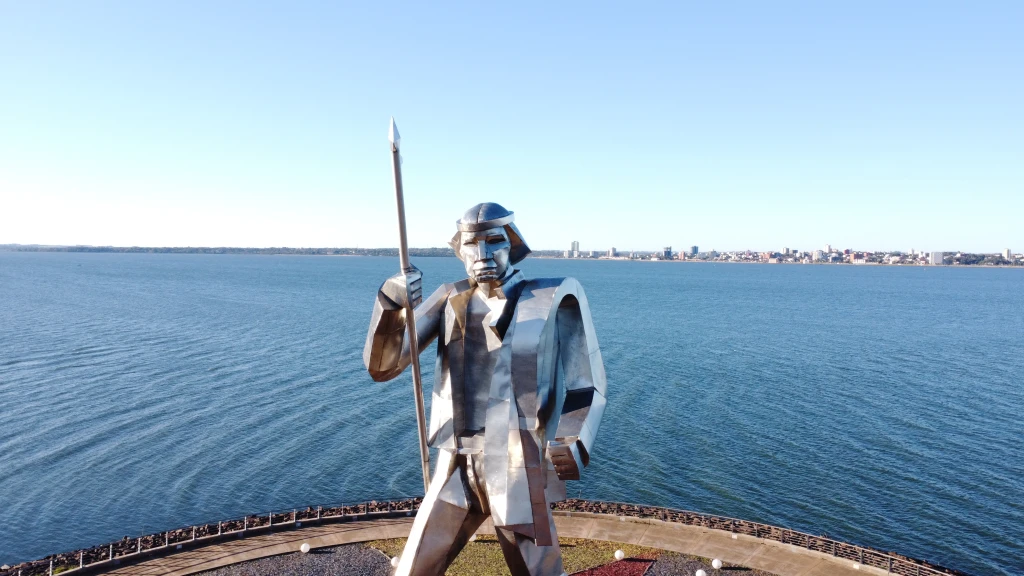 Monumento Andres Guacurarí