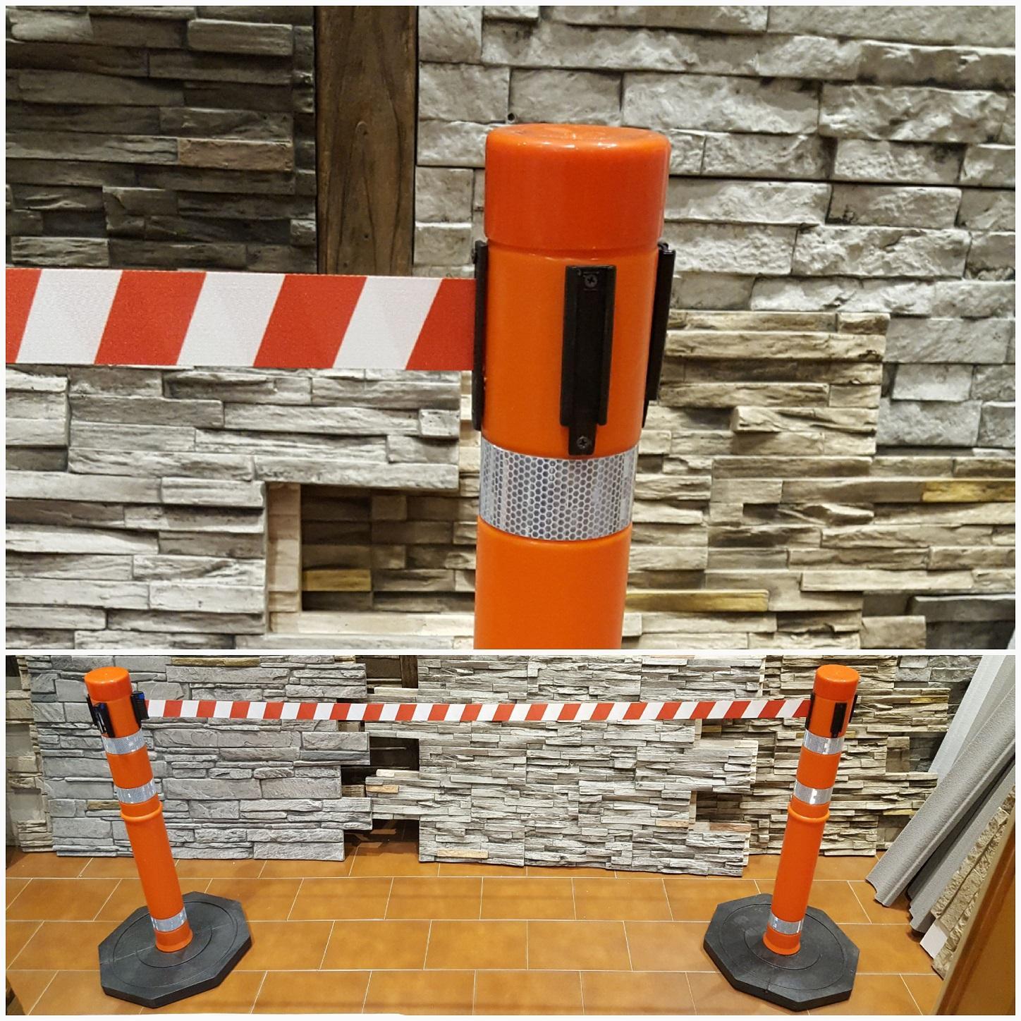POSTES PLÁSTICOS CON CINTA RETRÁCTIL. USO EXTERIOR.