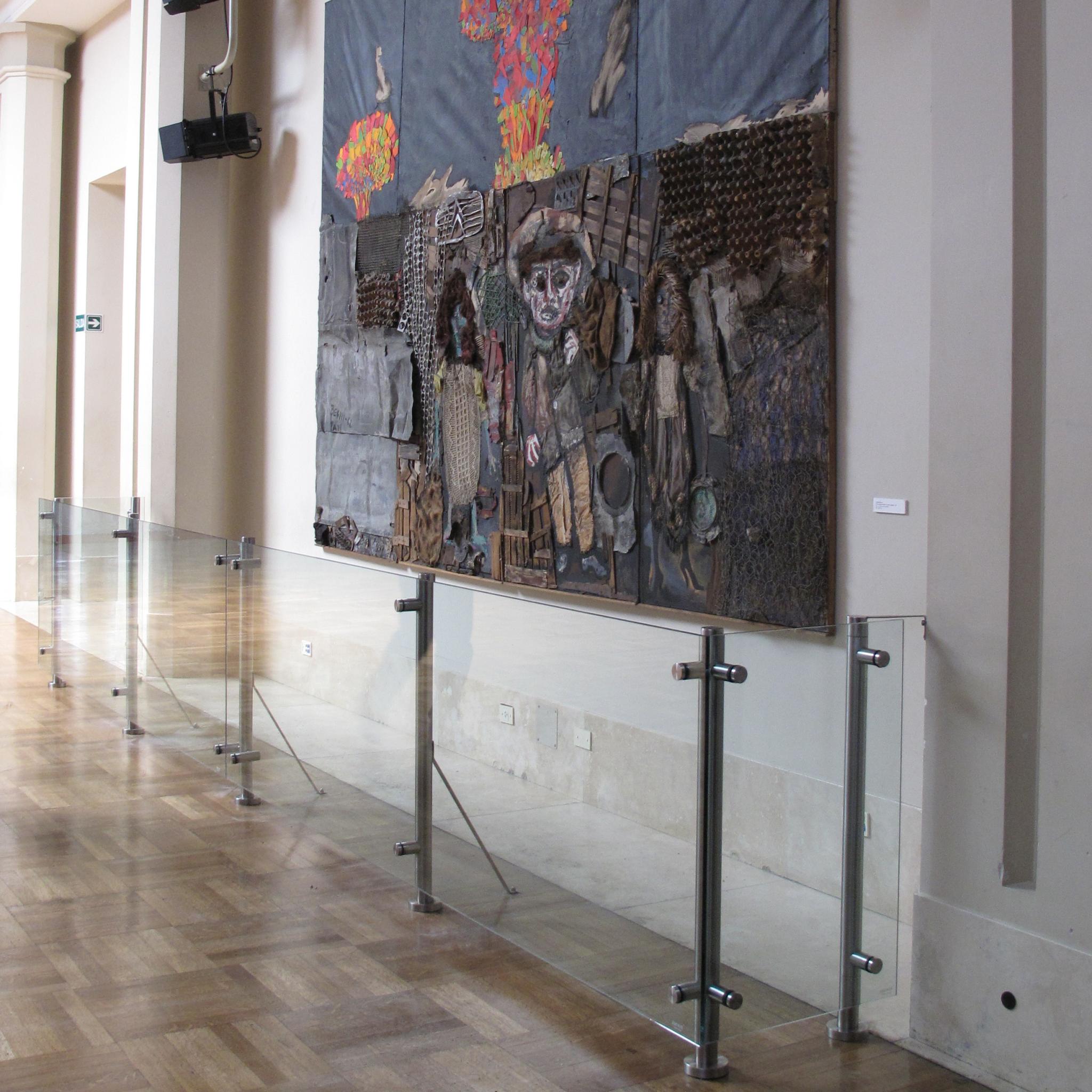 Protección de cuadro de Berni, El mundo soñado de Juenito Laguna, en Palacio San Martín, Salón Libertador.