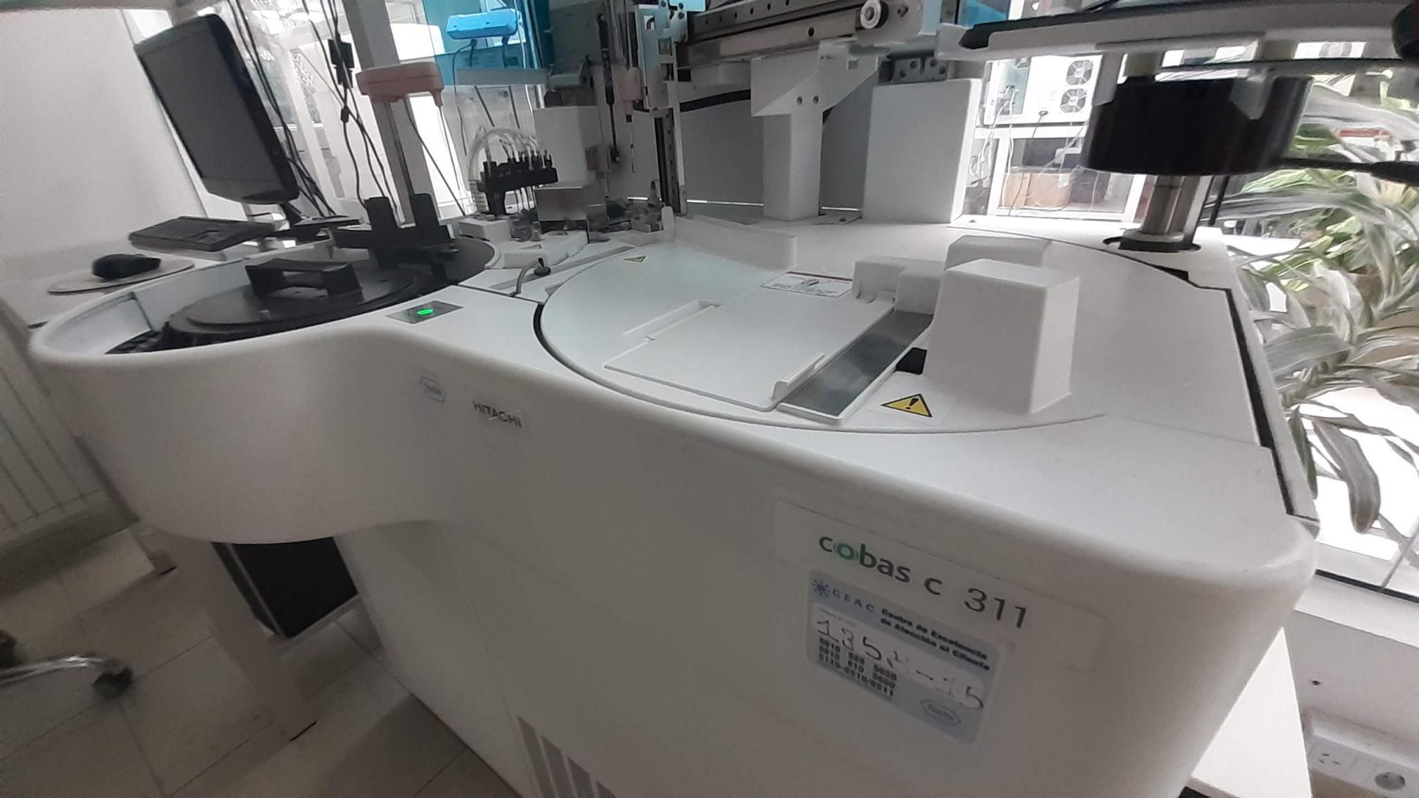 Analizador cobas c 311 para química clínica
