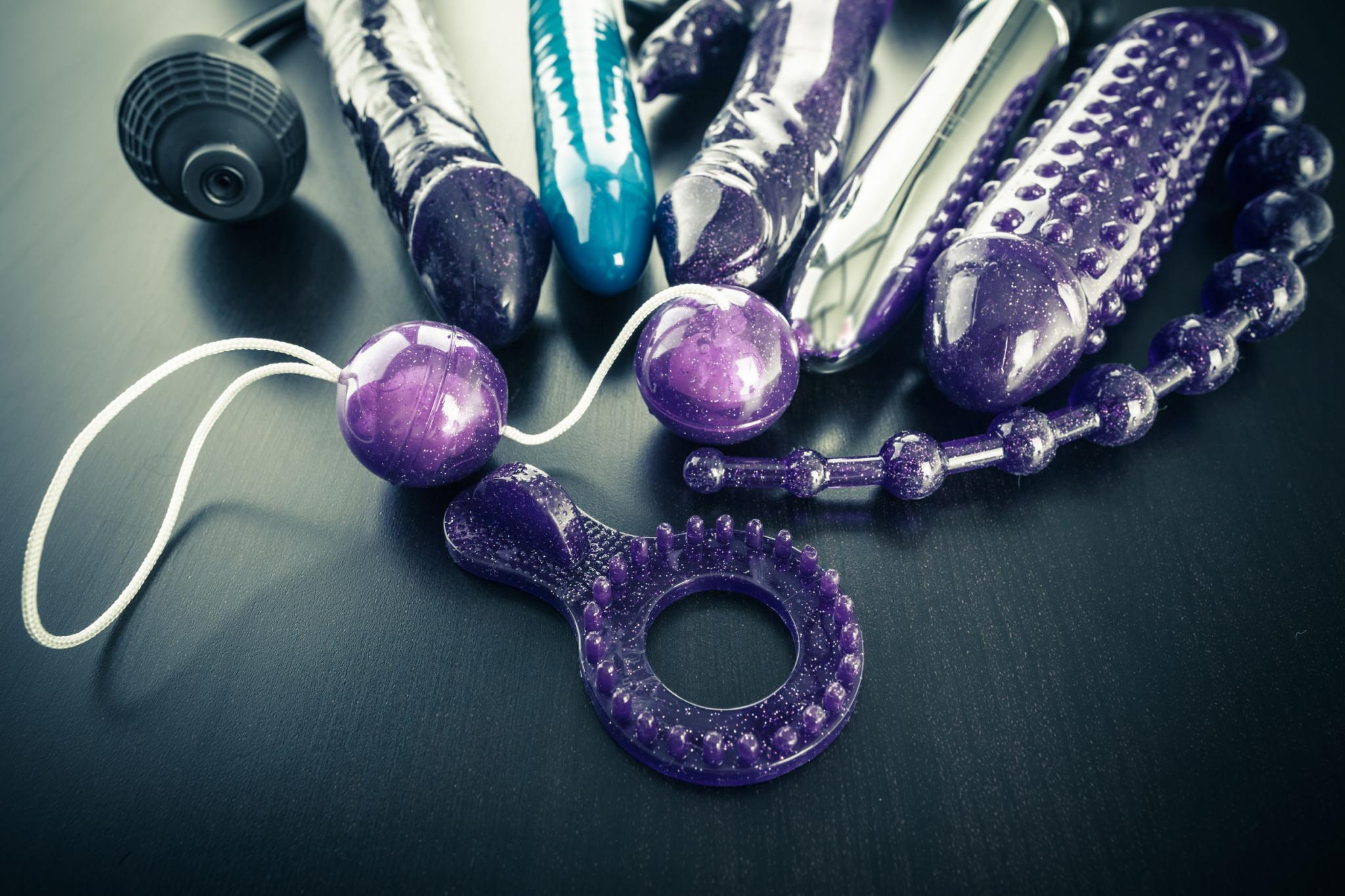 Juguetes Eroticos: 7 tips para convencer a tu pareja a usarlos.